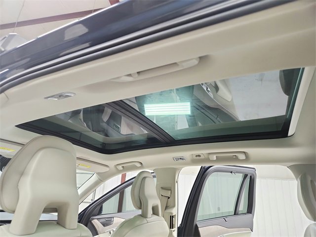 Used 2021 Volvo XC90 T6 Inscription w/ Advanced Package image 22