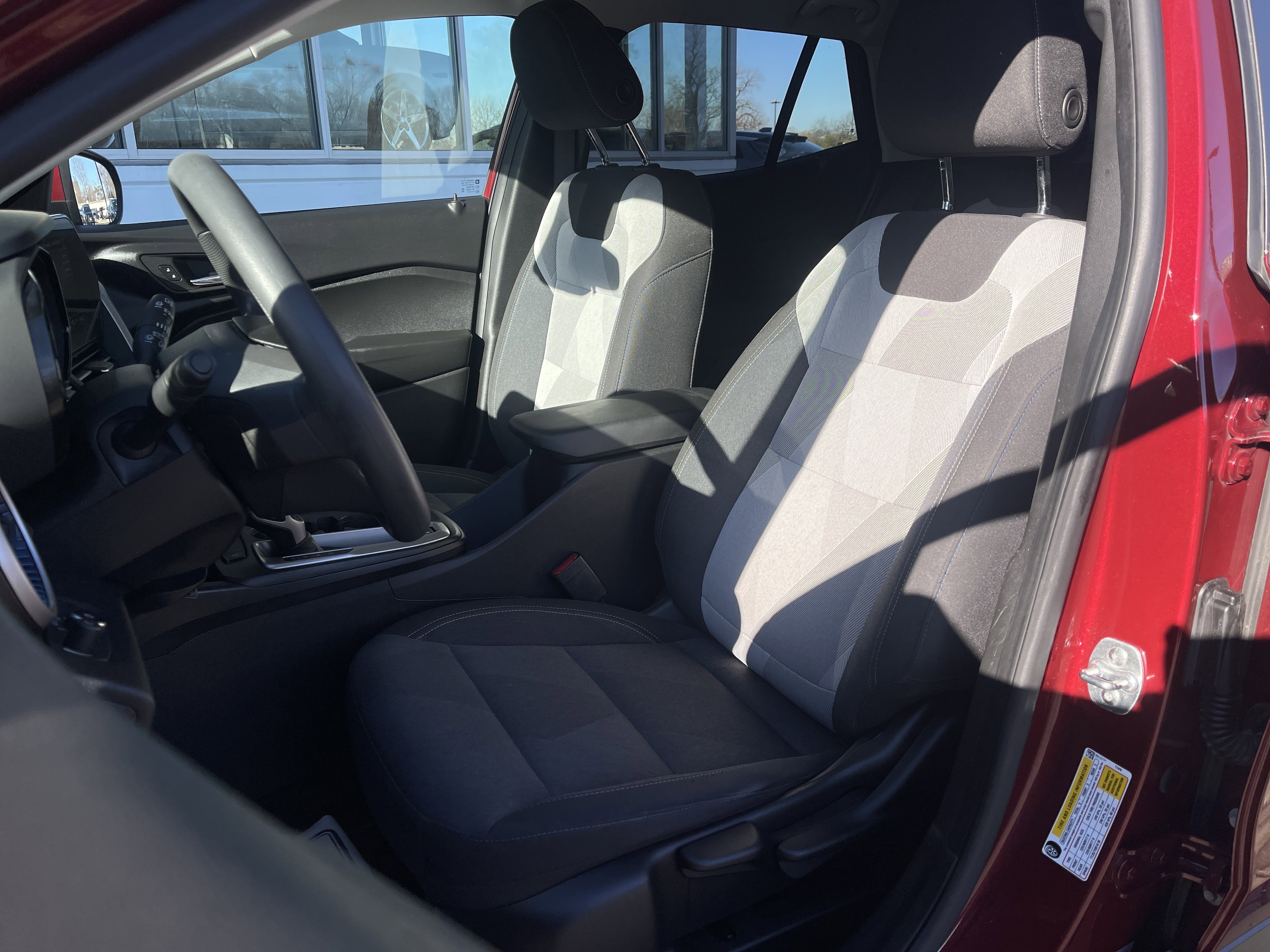 Used 2024 Chevrolet Trax LS w/ LS Convenience Package image 13