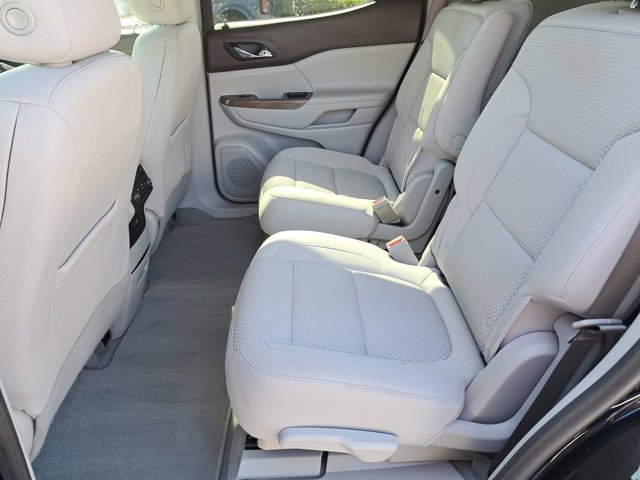 Used 2021 GMC Acadia SLE image 11