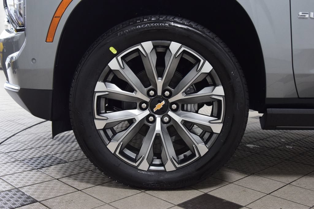 New 2026 Chevrolet Suburban High Country AWD/4WD image 29