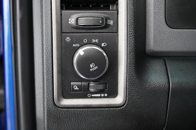 Used 2015 RAM 1500 Express AWD/4WD image 43