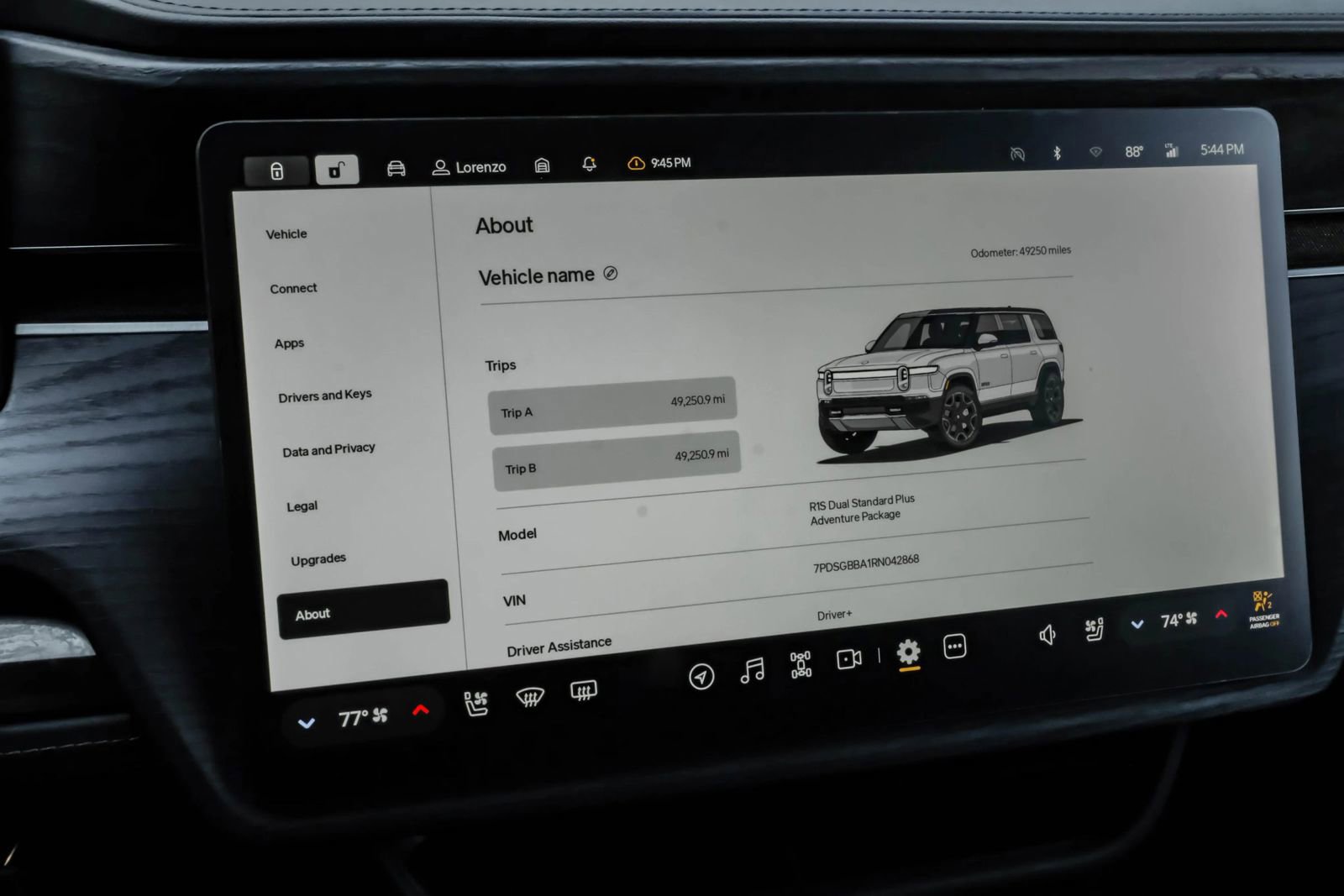 Used 2024 Rivian R1S Adventure image 38