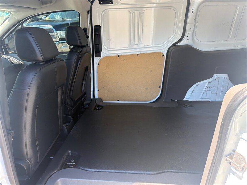Used 2023 Ford Transit Connect XL FWD image 24