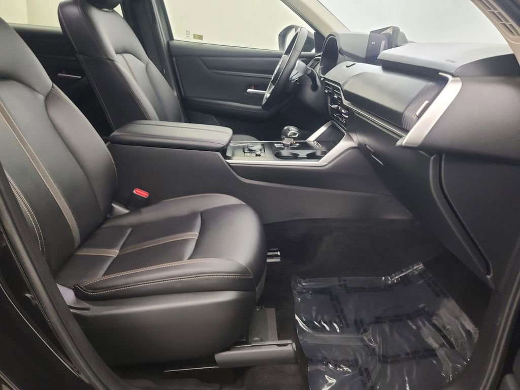 Used 2025 MAZDA CX-90 3.3 Turbo w/ Select Package image 15