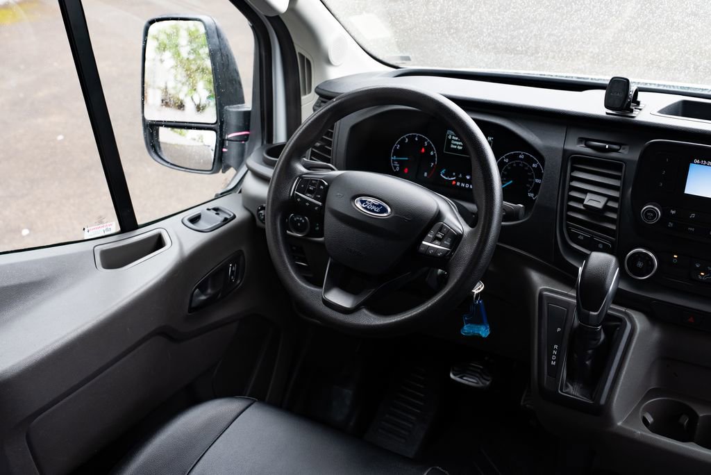 Used 2023 Ford Transit 250 Medium Roof image 9