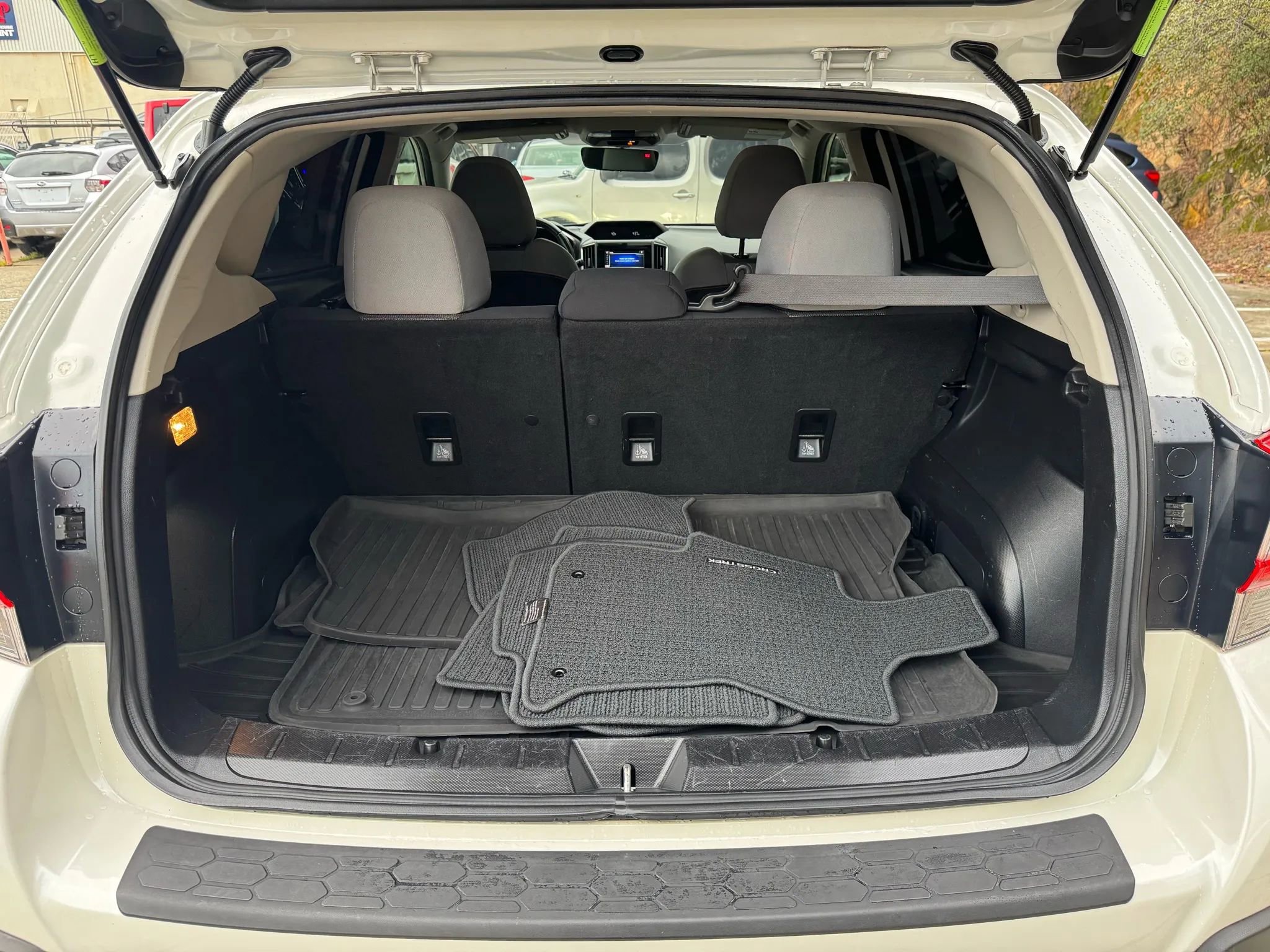 Used 2018 Subaru Crosstrek 2.0i Premium image 17