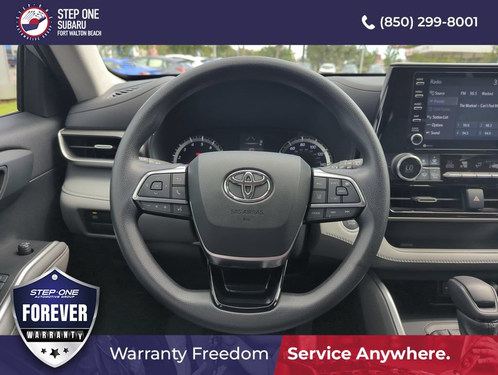Used 2021 Toyota Highlander L FWD image 17