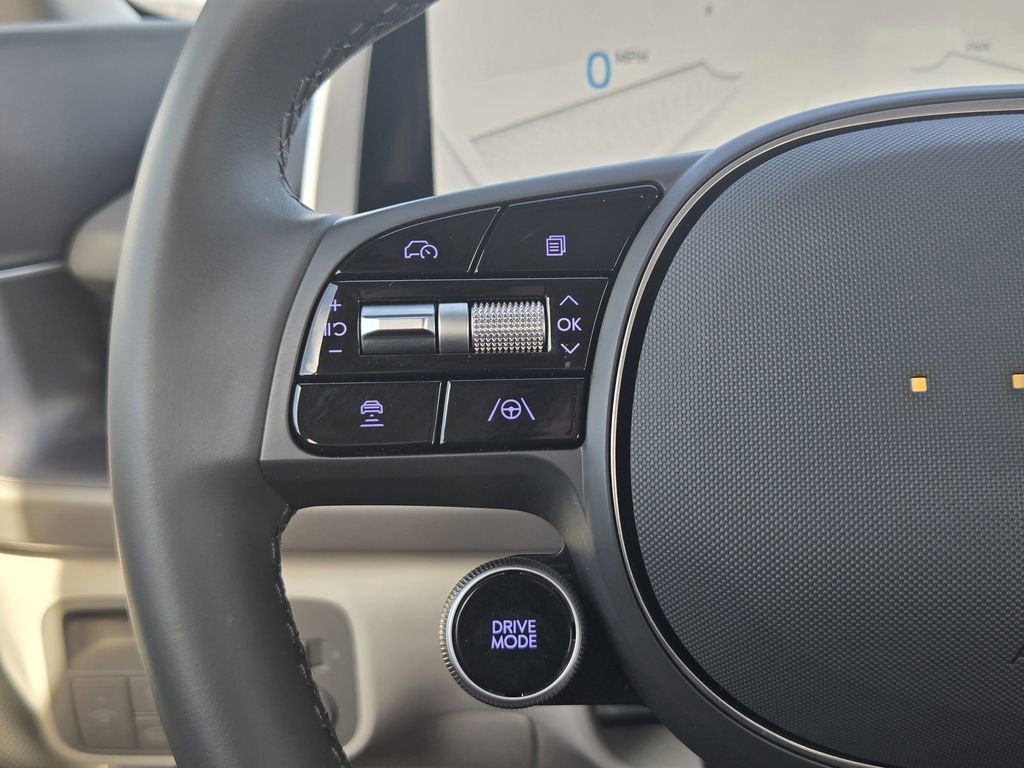 Used 2025 Hyundai Ioniq 6 SEL image 16