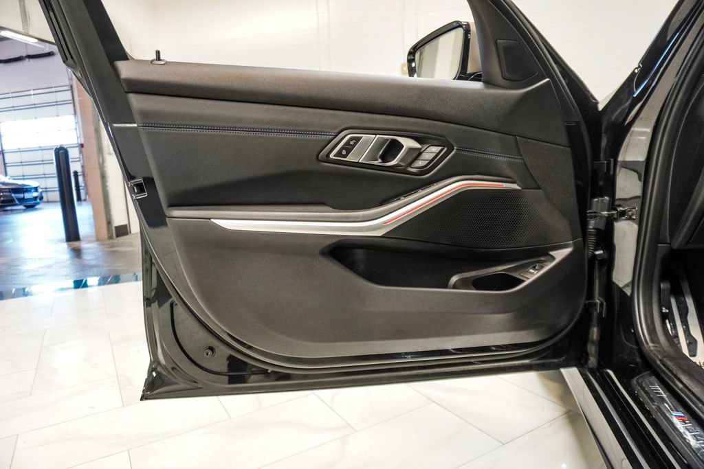 Used 2021 BMW M340i xDrive w/ Driving Assistance Package AWD/4WD image 18