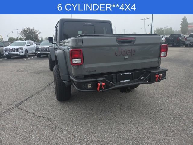 Used 2022 Jeep Gladiator Rubicon w/ Cold Weather Group AWD/4WD image 19