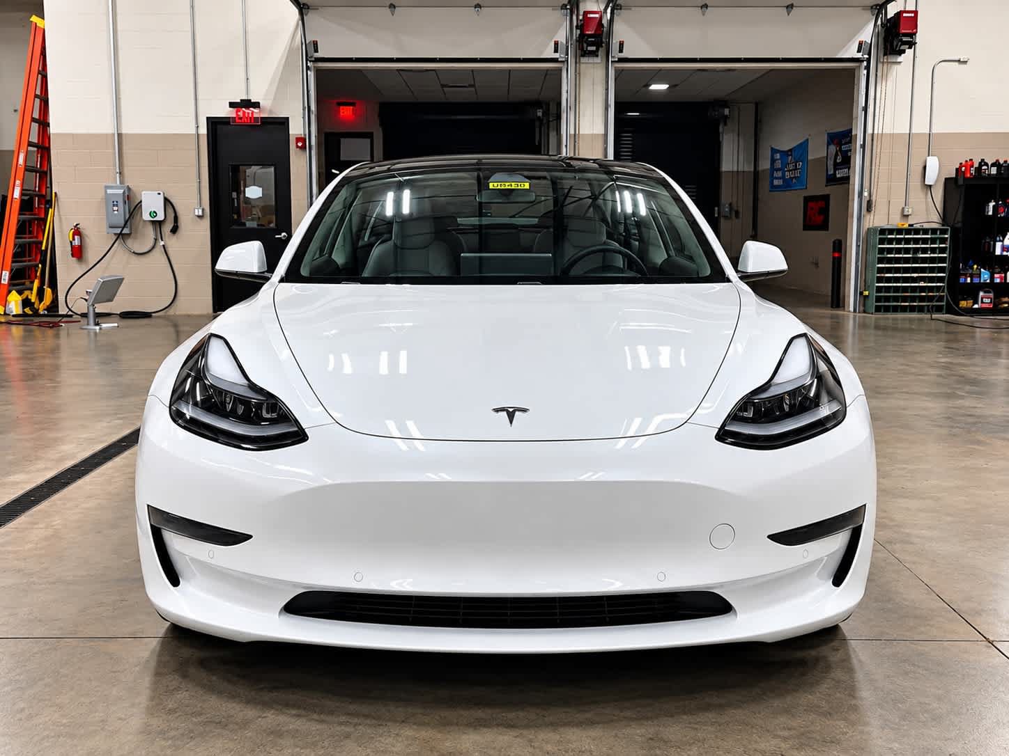 Used 2021 Tesla Model 3 Standard Range Plus RWD image 3