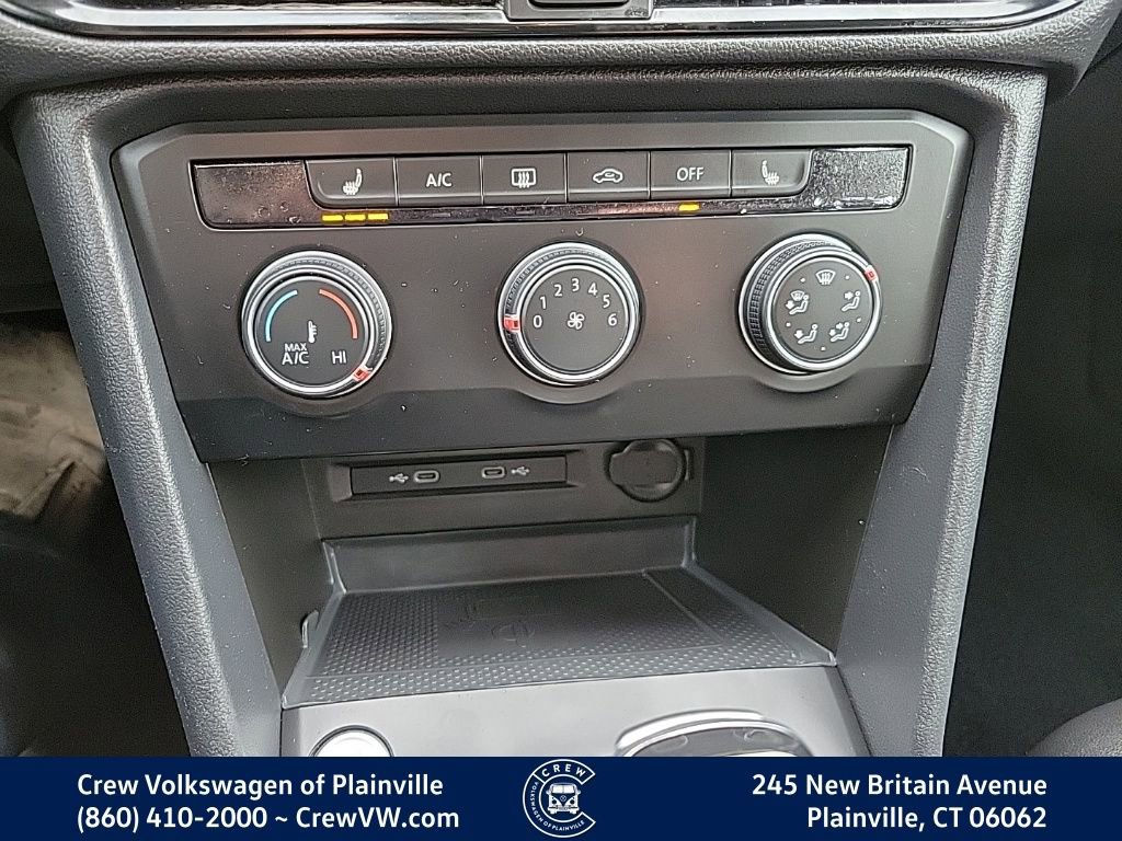 Certified 2022 Volkswagen Taos SE w/ Driver Assistance Package image 9