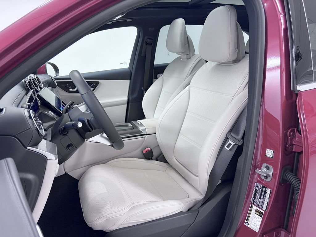 Certified 2025 Mercedes-Benz GLC 300 4MATIC image 16