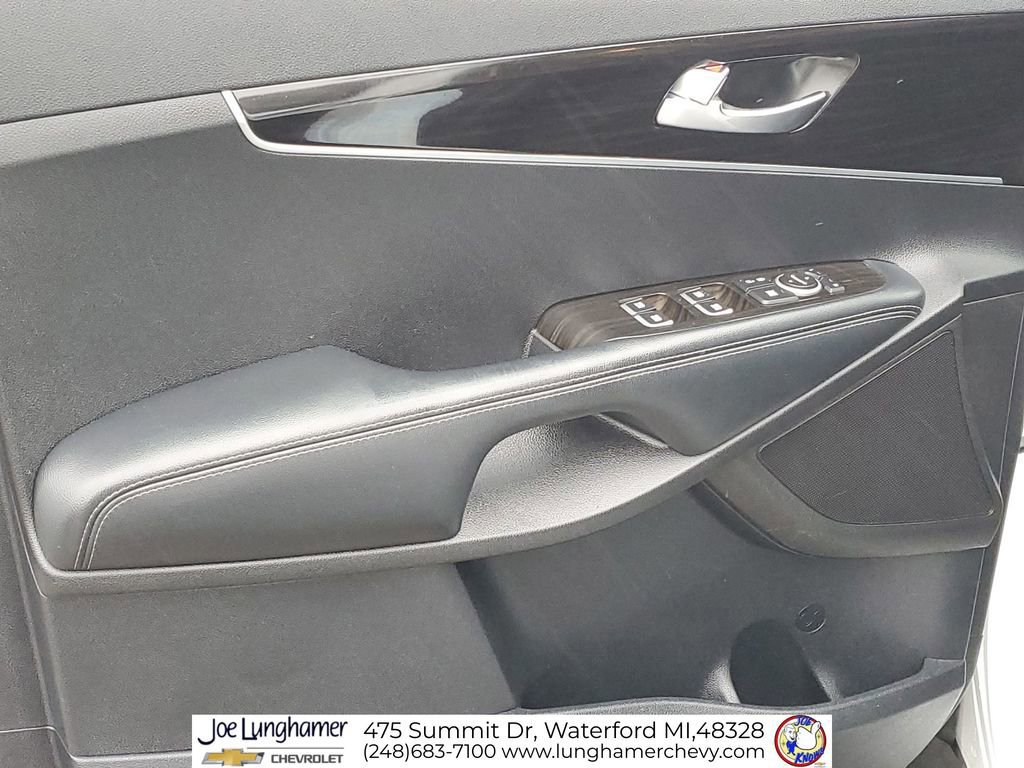 Used 2019 Kia Sorento LX image 21