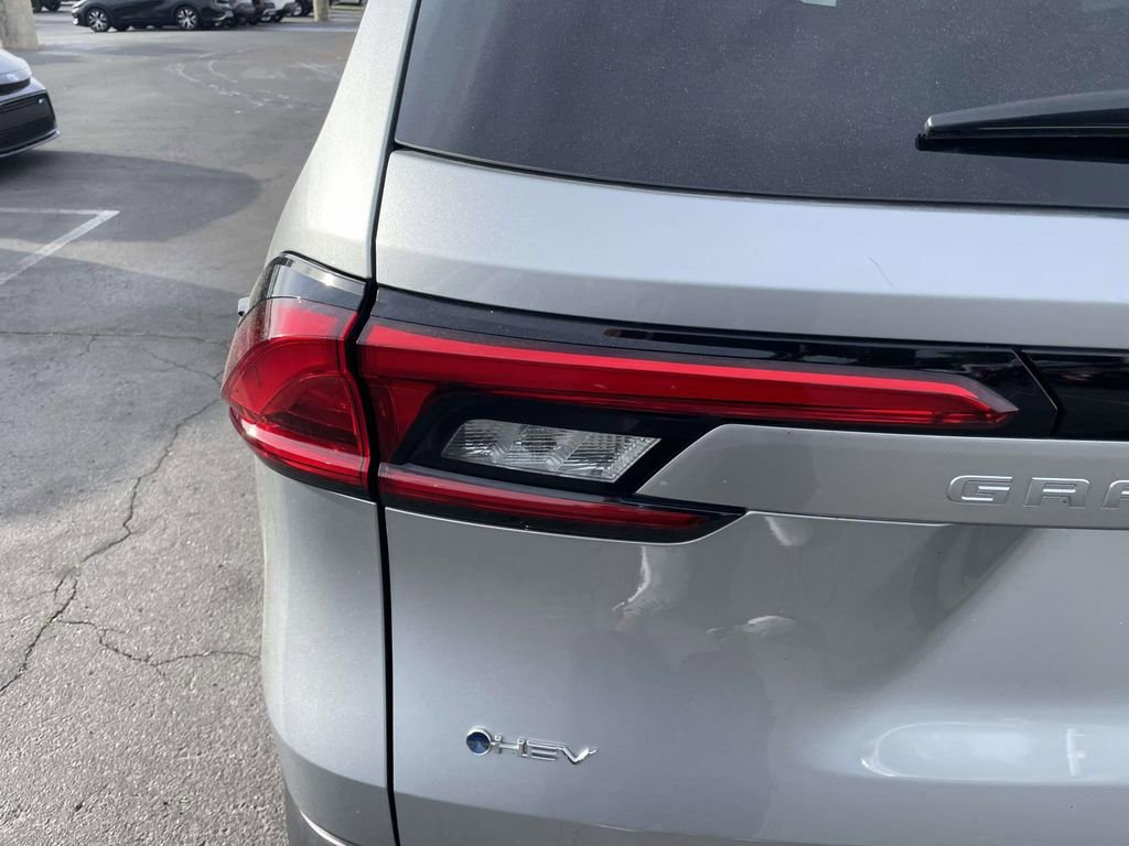 Used 2024 Toyota Grand Highlander XLE image 19