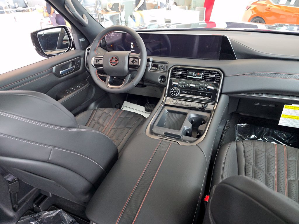 New 2025 Nissan Armada PRO-4X w/ Pro-4X Premium Package AWD/4WD image 32