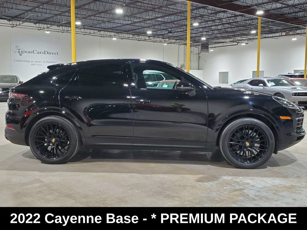 Used 2022 Porsche Cayenne Coupe AWD/4WD image 5