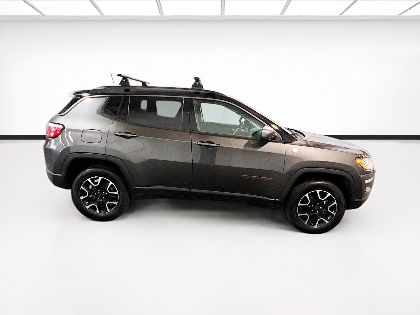 Used 2019 Jeep Compass Trailhawk AWD/4WD image 24