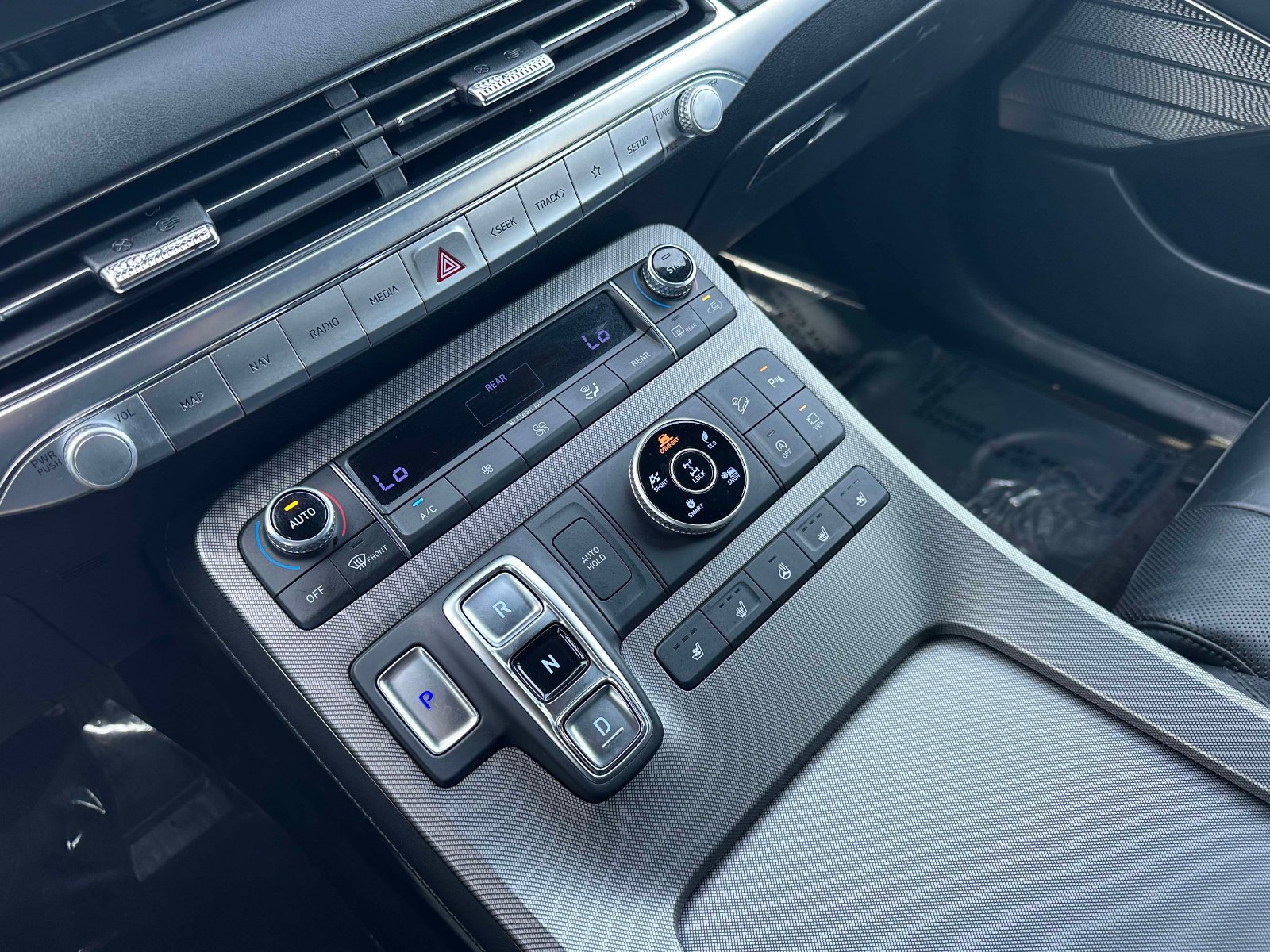 Used 2020 Hyundai Palisade Limited image 13