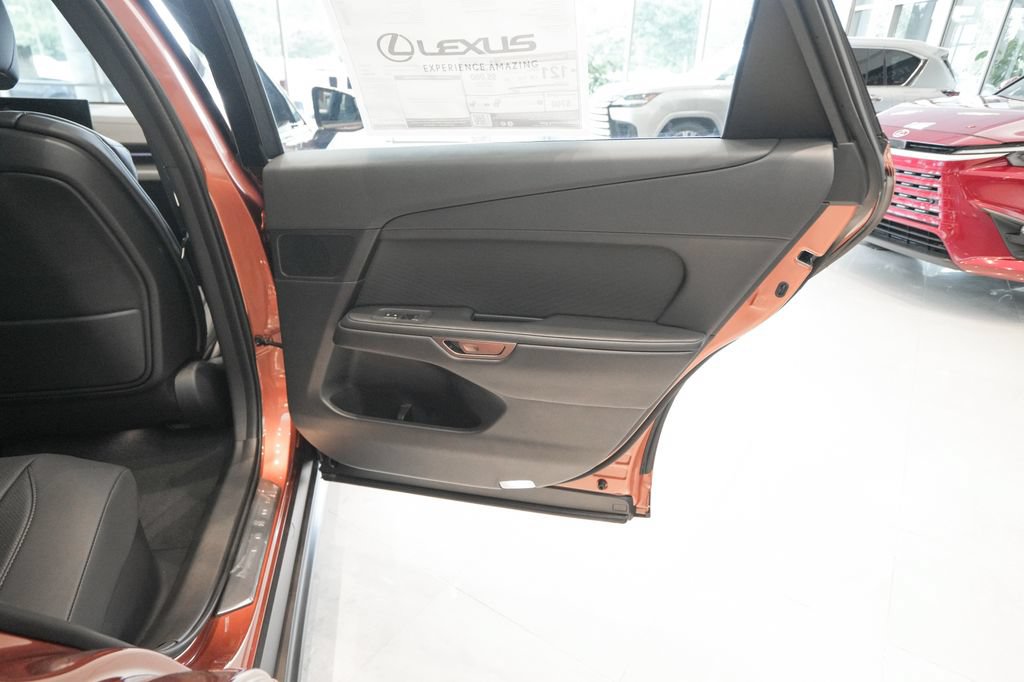 New 2026 Lexus ES 350e FWD image 12