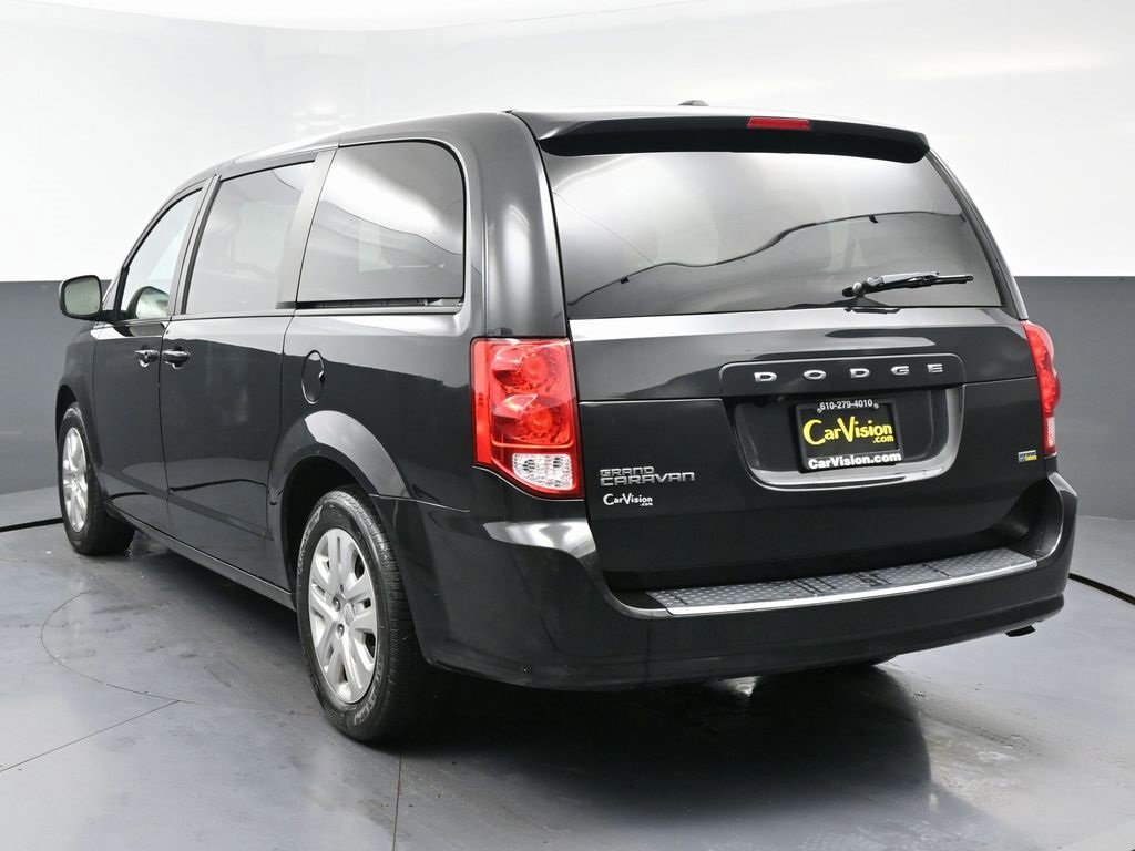 Used 2018 Dodge Grand Caravan SE w/ UConnect Hands-Free Group image 7