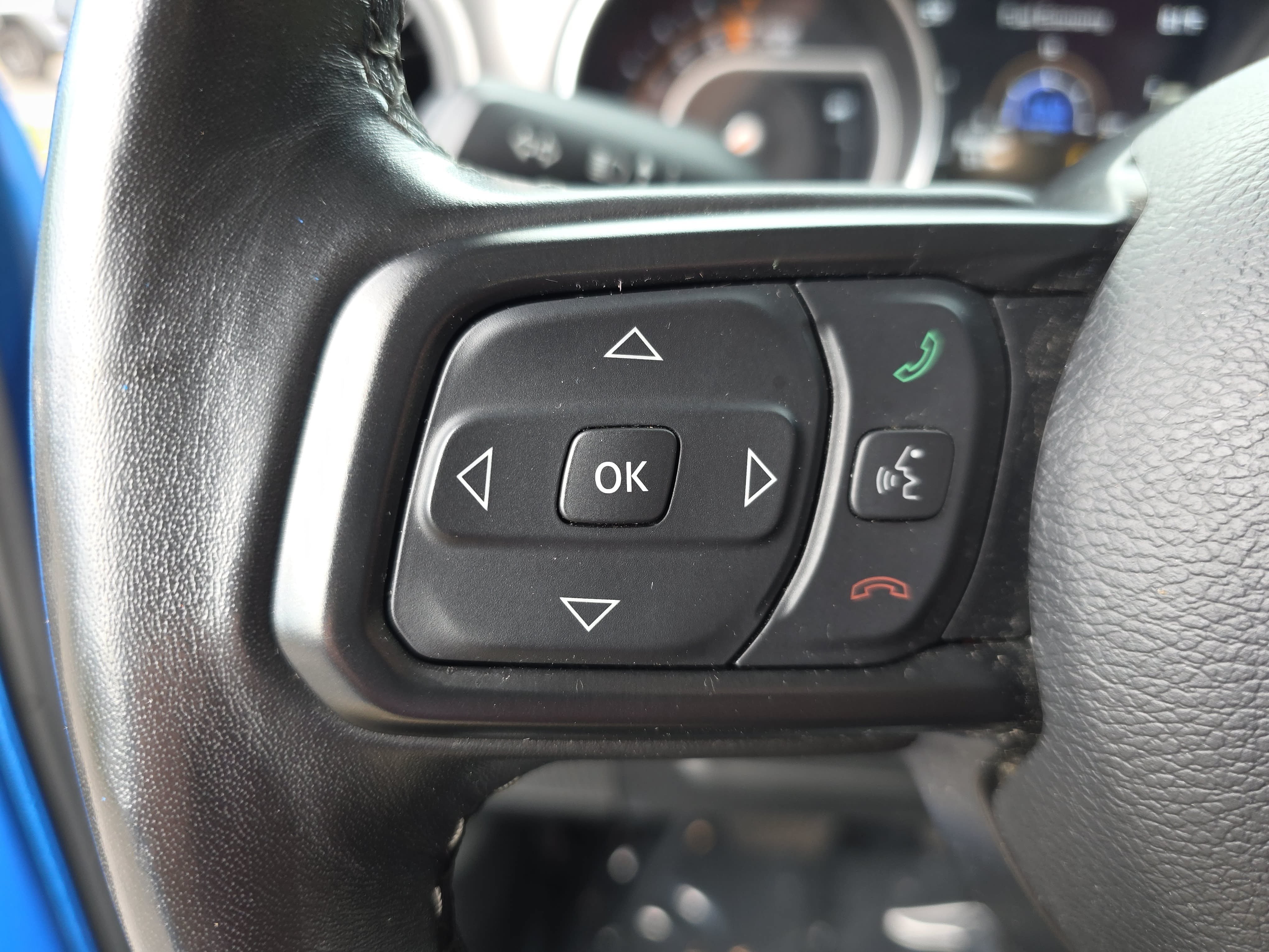 Used 2022 Jeep Gladiator Overland AWD/4WD image 12