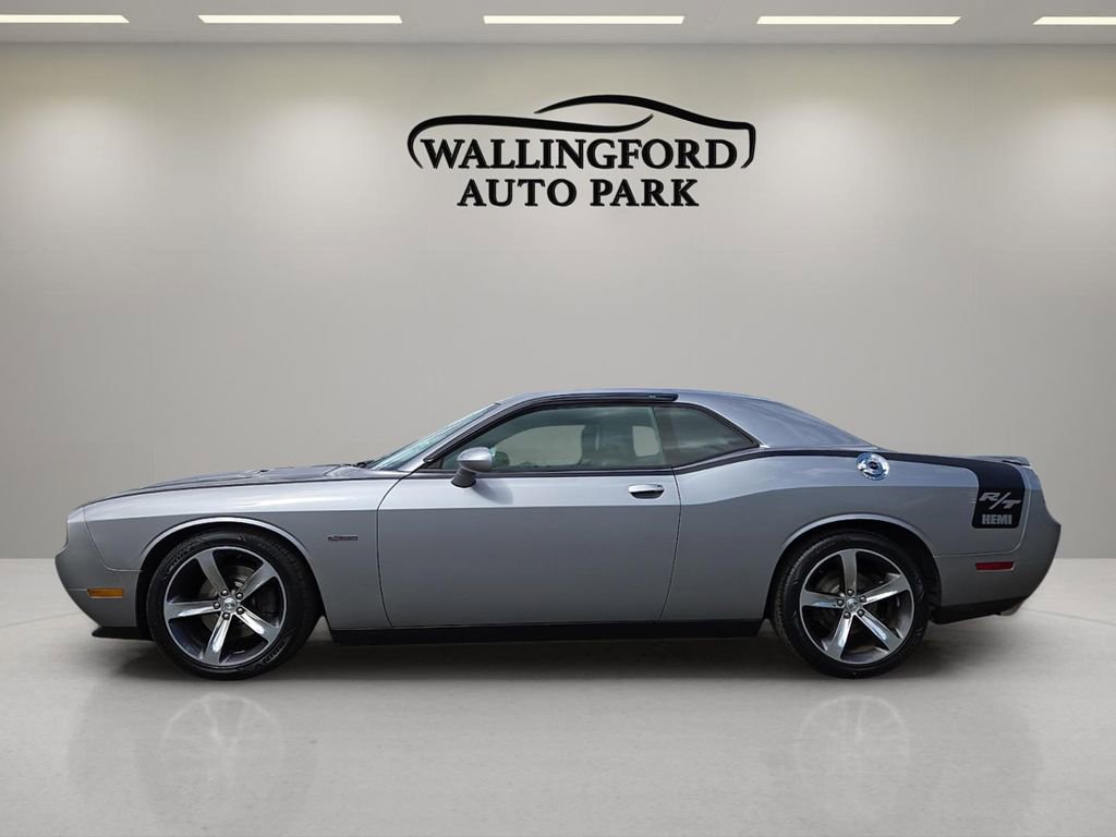 Used 2014 Dodge Challenger R/T RWD image 7