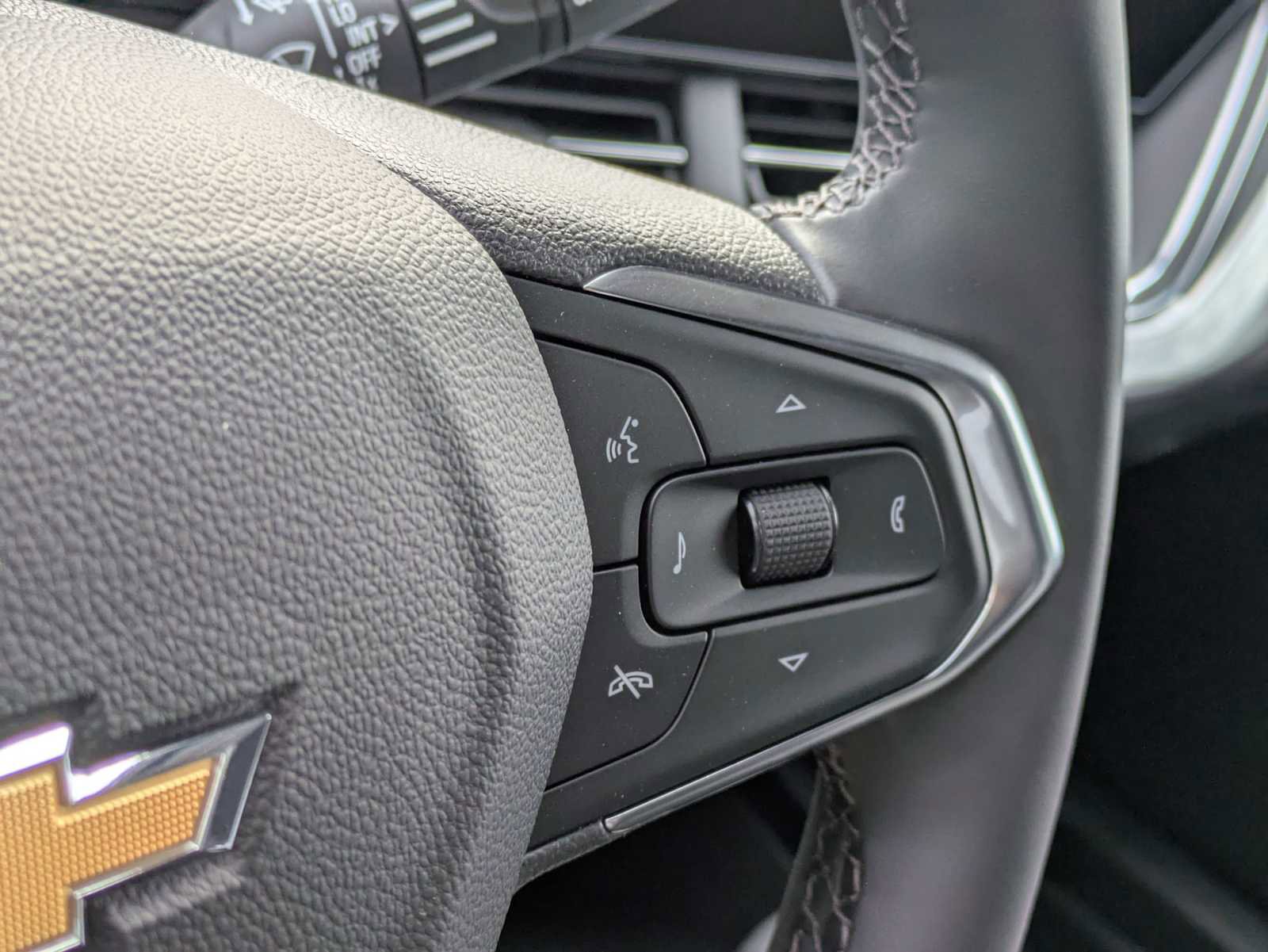 New 2026 Chevrolet Trax LT w/ Driver Confidence Package FWD image 25