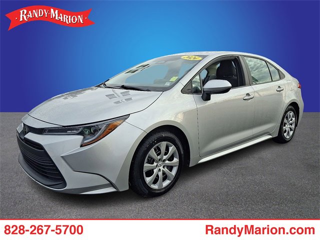Used 2024 Toyota Corolla LE image 1