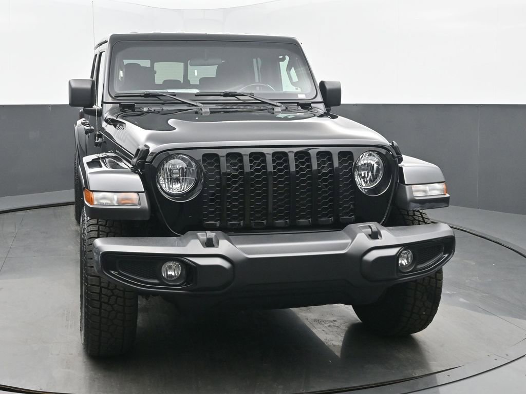 Used 2022 Jeep Gladiator Willys image 8