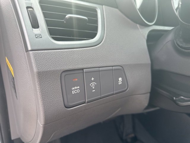 Used 2014 Hyundai Elantra Limited image 5