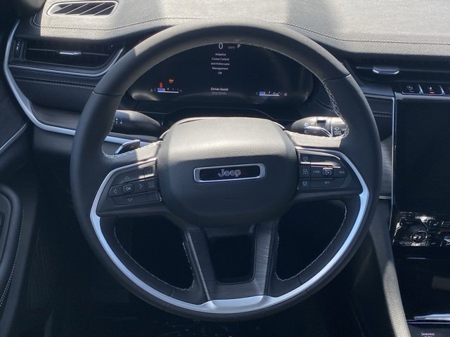 New 2025 Jeep Grand Cherokee L Limited w/ Luxury Tech Group II image 36