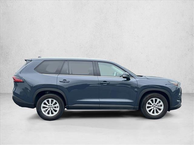 Certified 2025 Toyota Grand Highlander FWD image 4