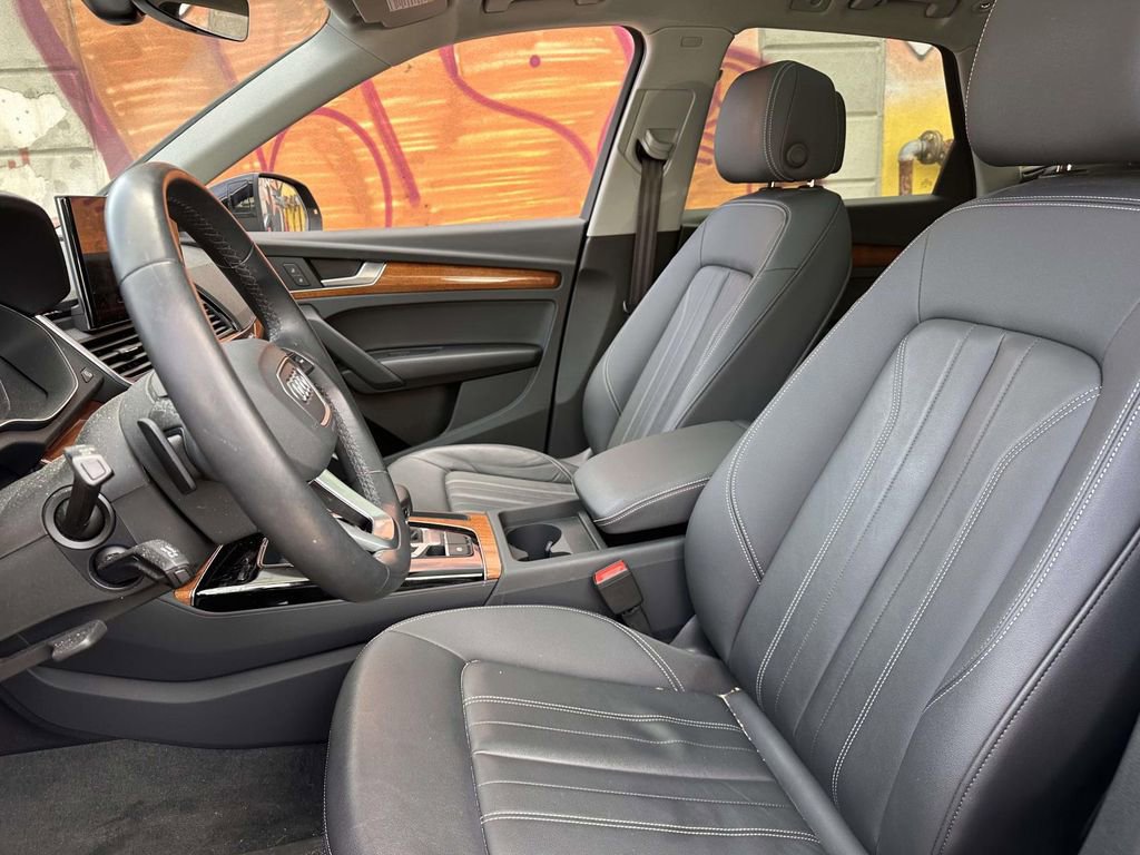 Used 2023 Audi Q5 2.0T Premium w/ Convenience Package image 15