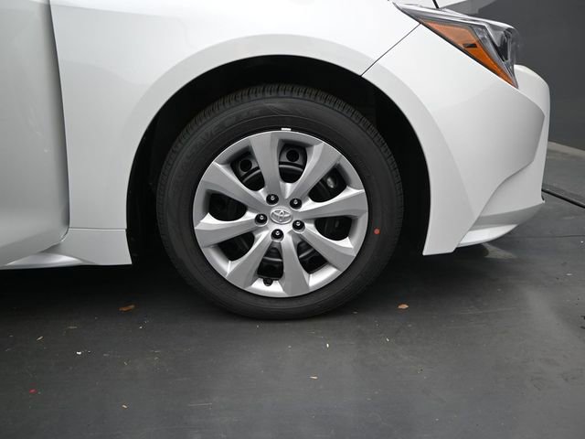 New 2026 Toyota Corolla LE FWD image 15