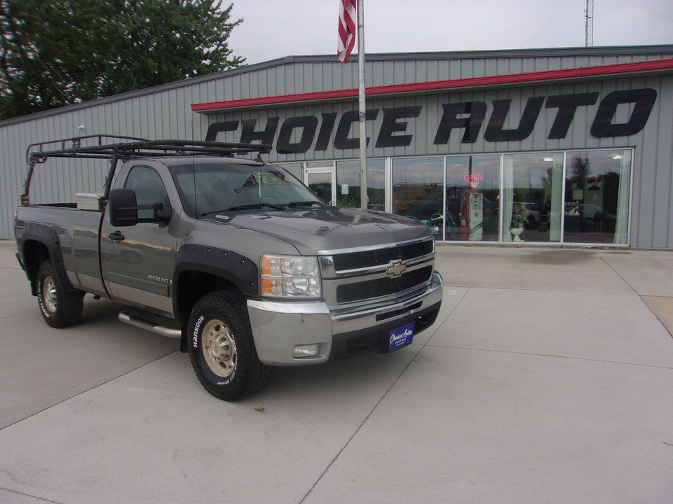 Used 2007 Chevrolet Silverado 2500 LT w/ Snow Plow Prep Package AWD/4WD image 6
