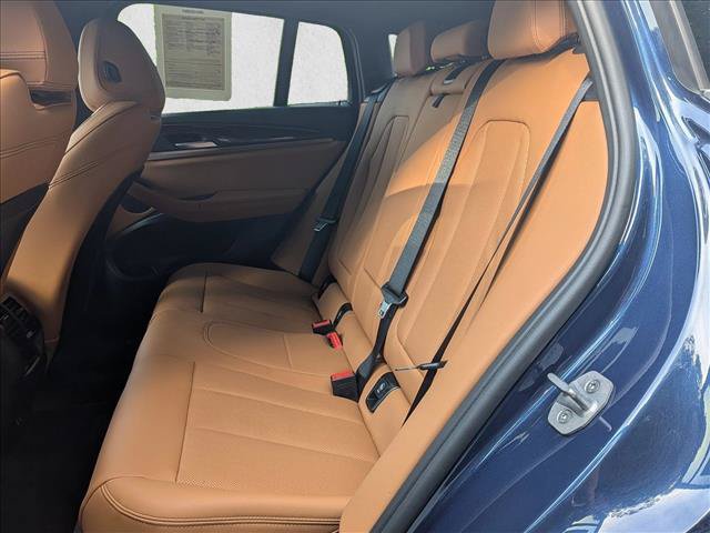 Used 2025 BMW X4 xDrive30i AWD/4WD image 18