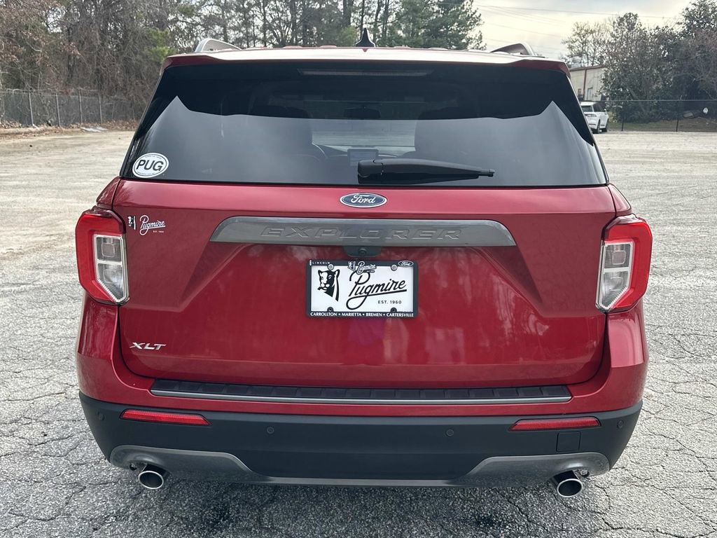 Used 2023 Ford Explorer XLT w/ Equipment Group 202A image 6