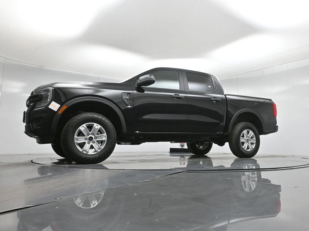 Used 2025 Ford Ranger XL image 7