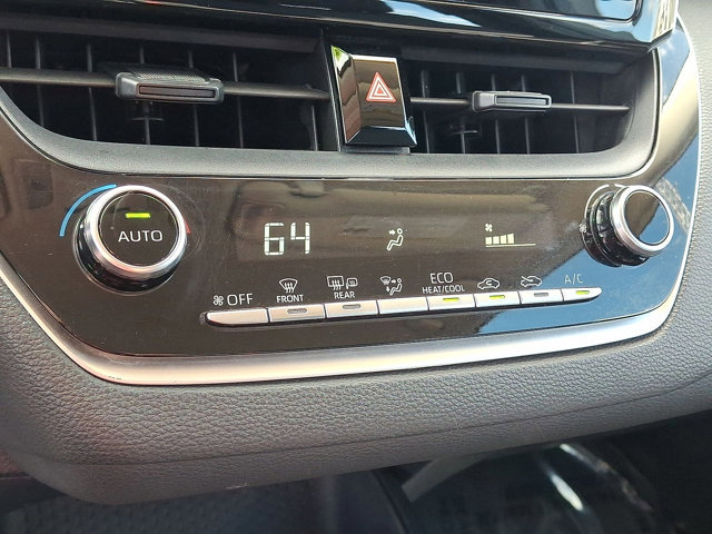 Used 2020 Toyota Corolla LE image 20