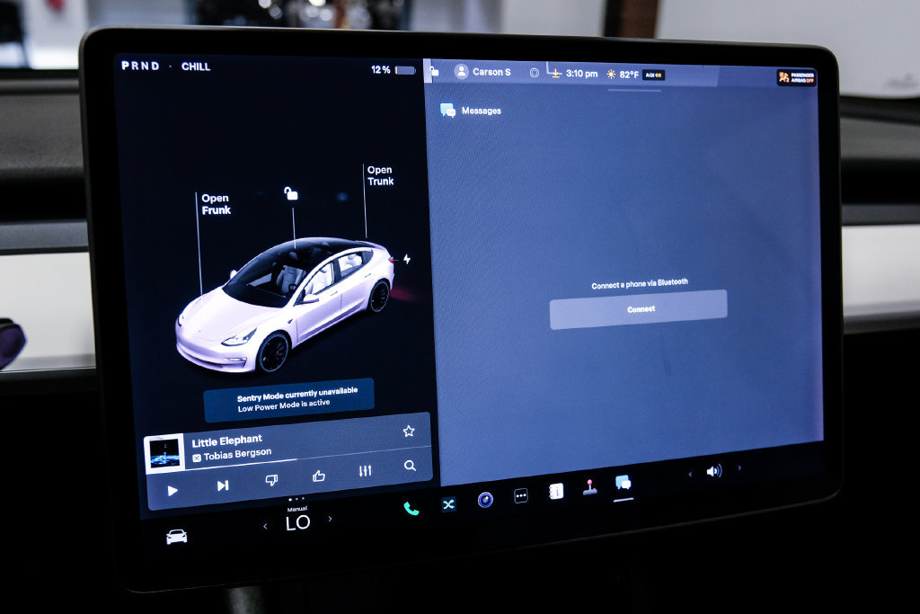 Used 2021 Tesla Model 3 Performance AWD/4WD image 35