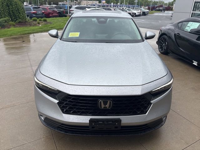 Used 2024 Honda Accord EX image 2
