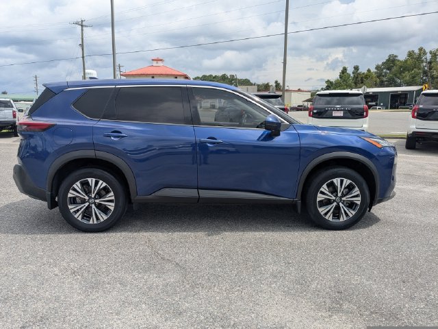 Used 2021 Nissan Rogue SV FWD image 3