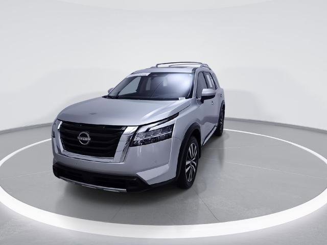 Certified 2024 Nissan Pathfinder Platinum AWD/4WD image 4