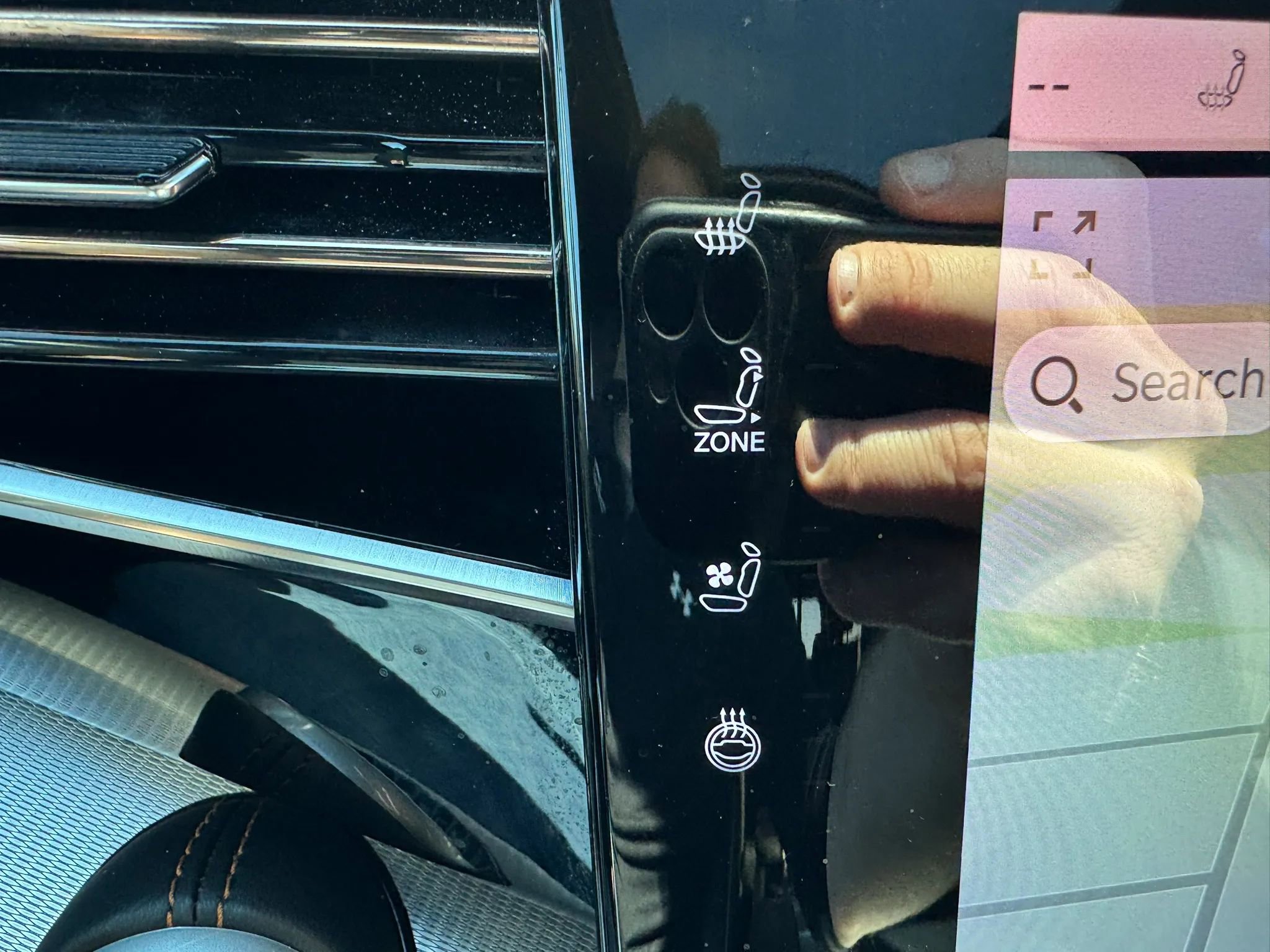 Used 2023 Jeep Grand Wagoneer Series III image 12