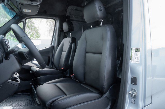 New 2025 Mercedes-Benz Sprinter 2500 image 15
