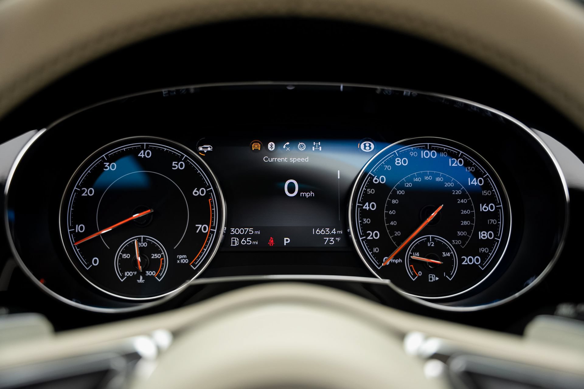 Used 2018 Bentley Bentayga AWD/4WD image 46