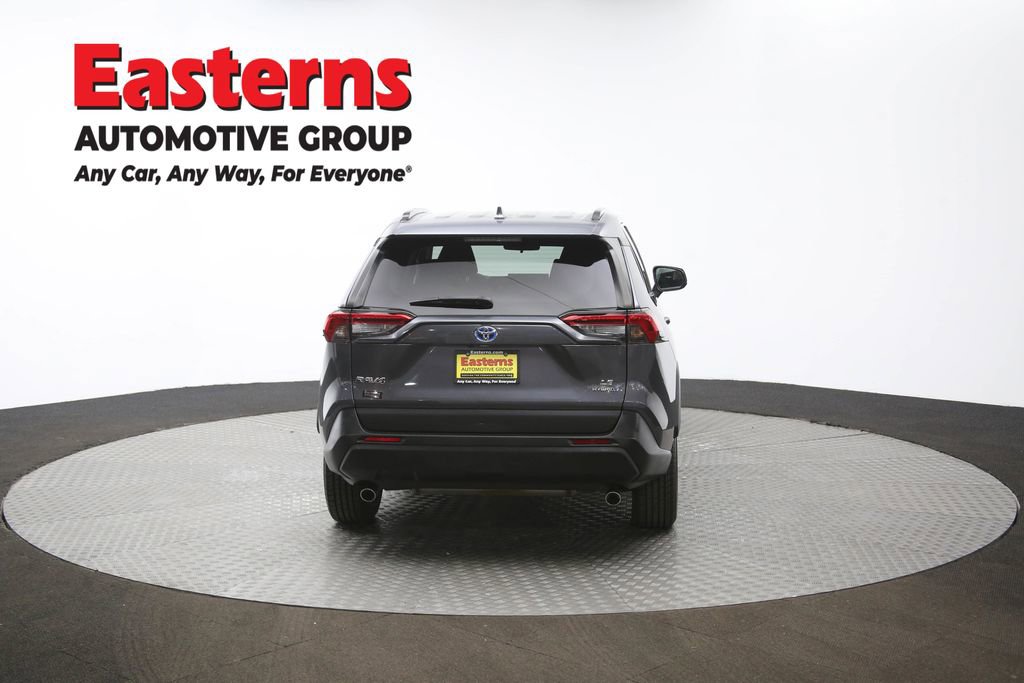 Used 2021 Toyota RAV4 LE image 36