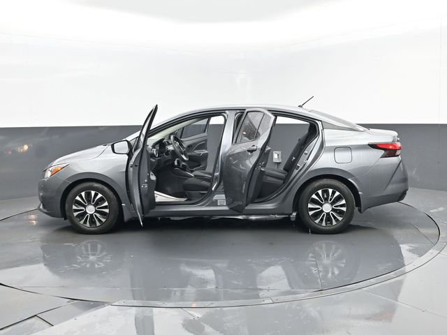 Used 2022 Nissan Versa S image 28