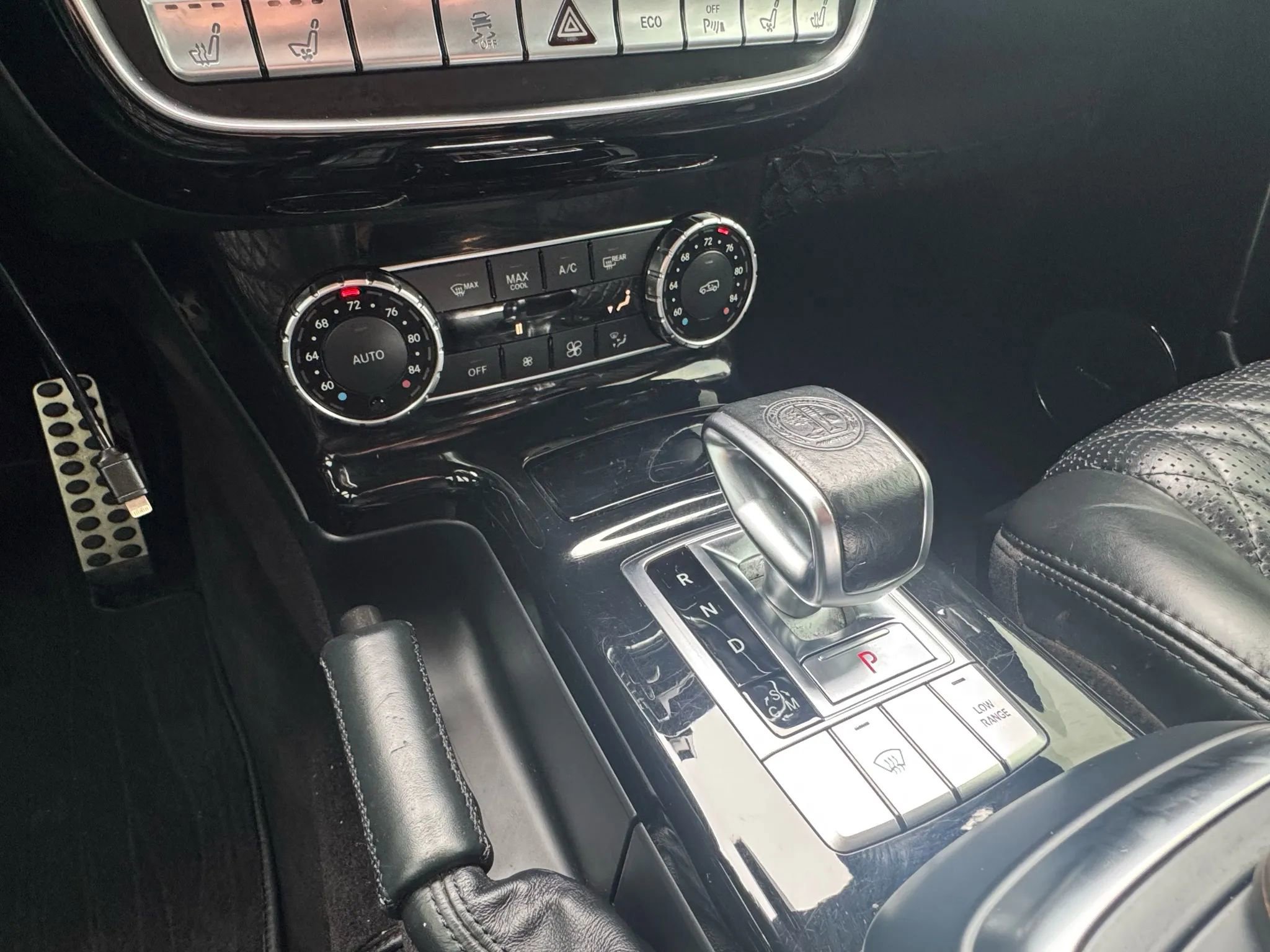 Used 2015 Mercedes-Benz G 63 AMG 4MATIC image 30